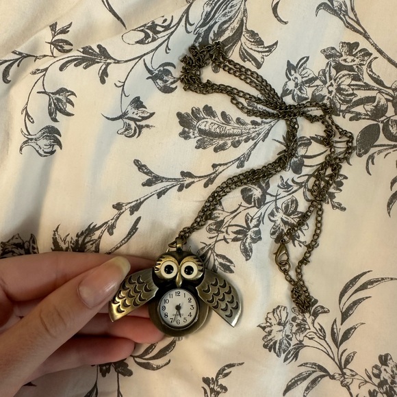 Owl Watch Pendant - Picture 2 of 2